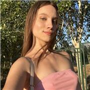 Chica italiana ofrece clases de italiano para adquirir fluidez en la lengua italiana